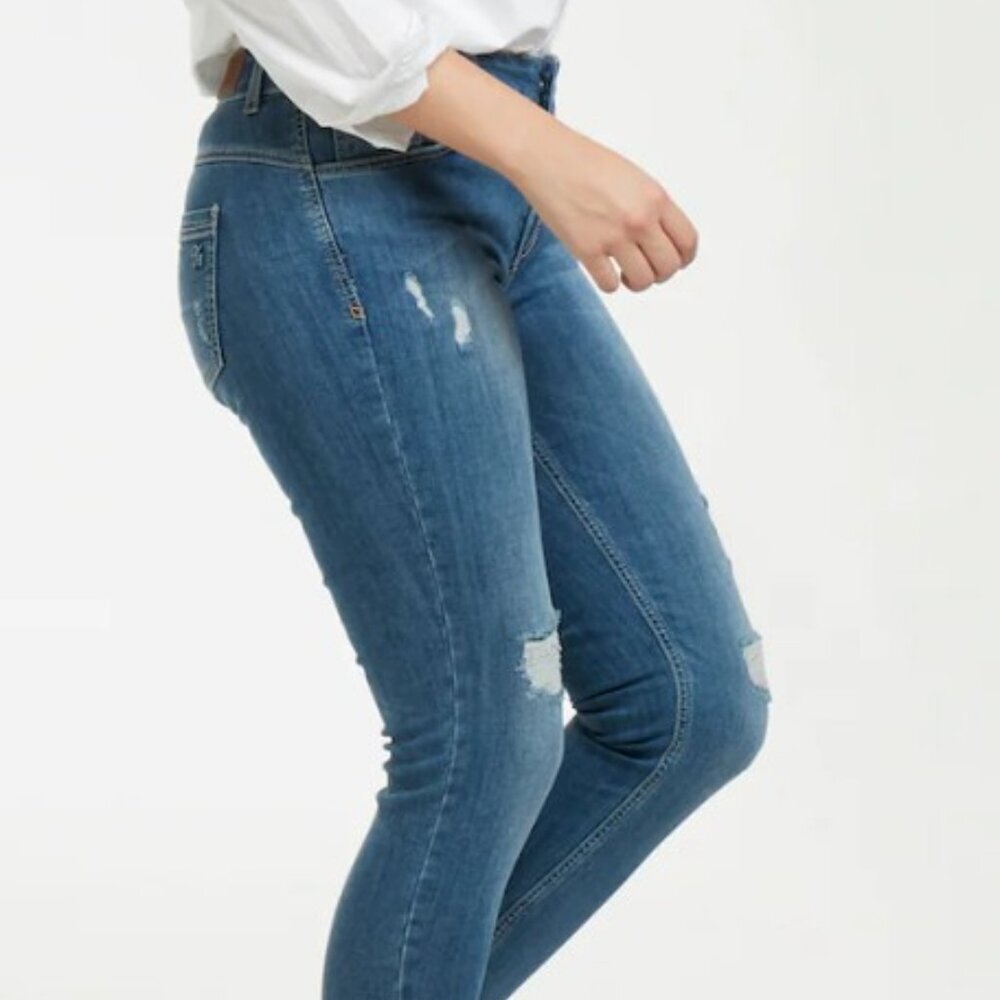 DENIM HUNTER CELINA torn stressed 5 pocket med wash jeans size 29 ankle zipper